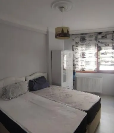 Tinaztepe Kampuese 5 Dk 1+1 Apartament *